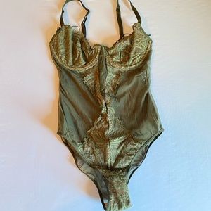 VS Lace Bodysuit